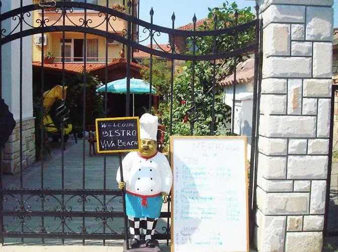 Хотел вива бийч 3*